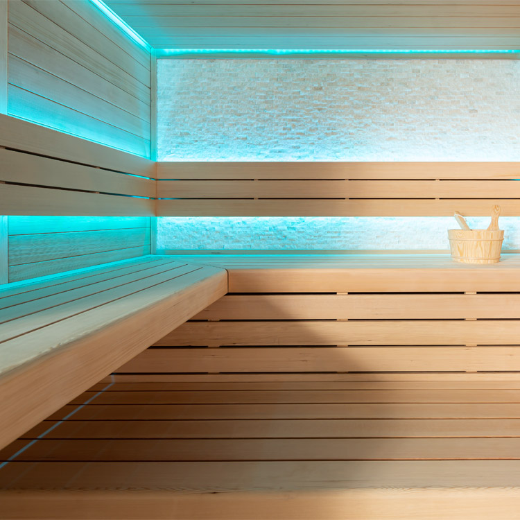 Finse Sauna | Hemlock | 220x200 | 9kW Cilindro | R6157N galerijafbeelding 3