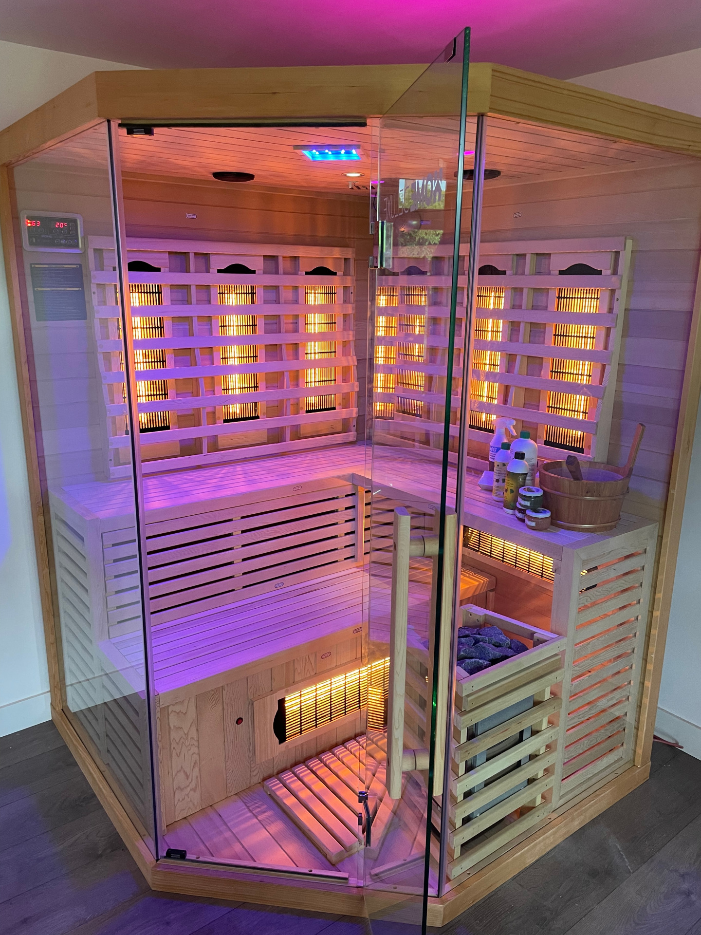 Combi Sauna Hemlock | 150x150 | 3.5kW Vega | RYZVG