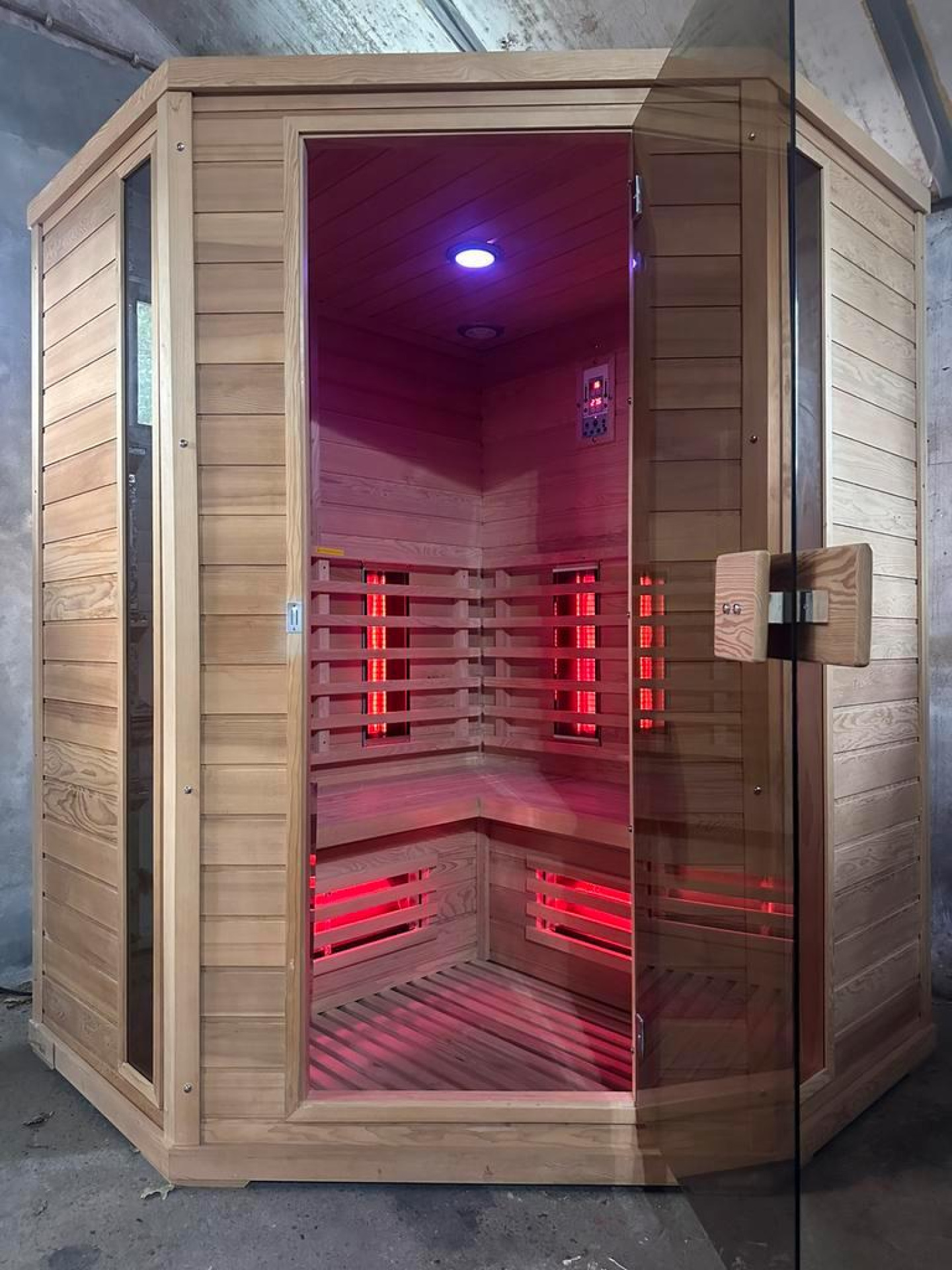 Combi (korte golf) Sauna | Hemlock | 150x150 | 3.5kW Vega | 2B4MG