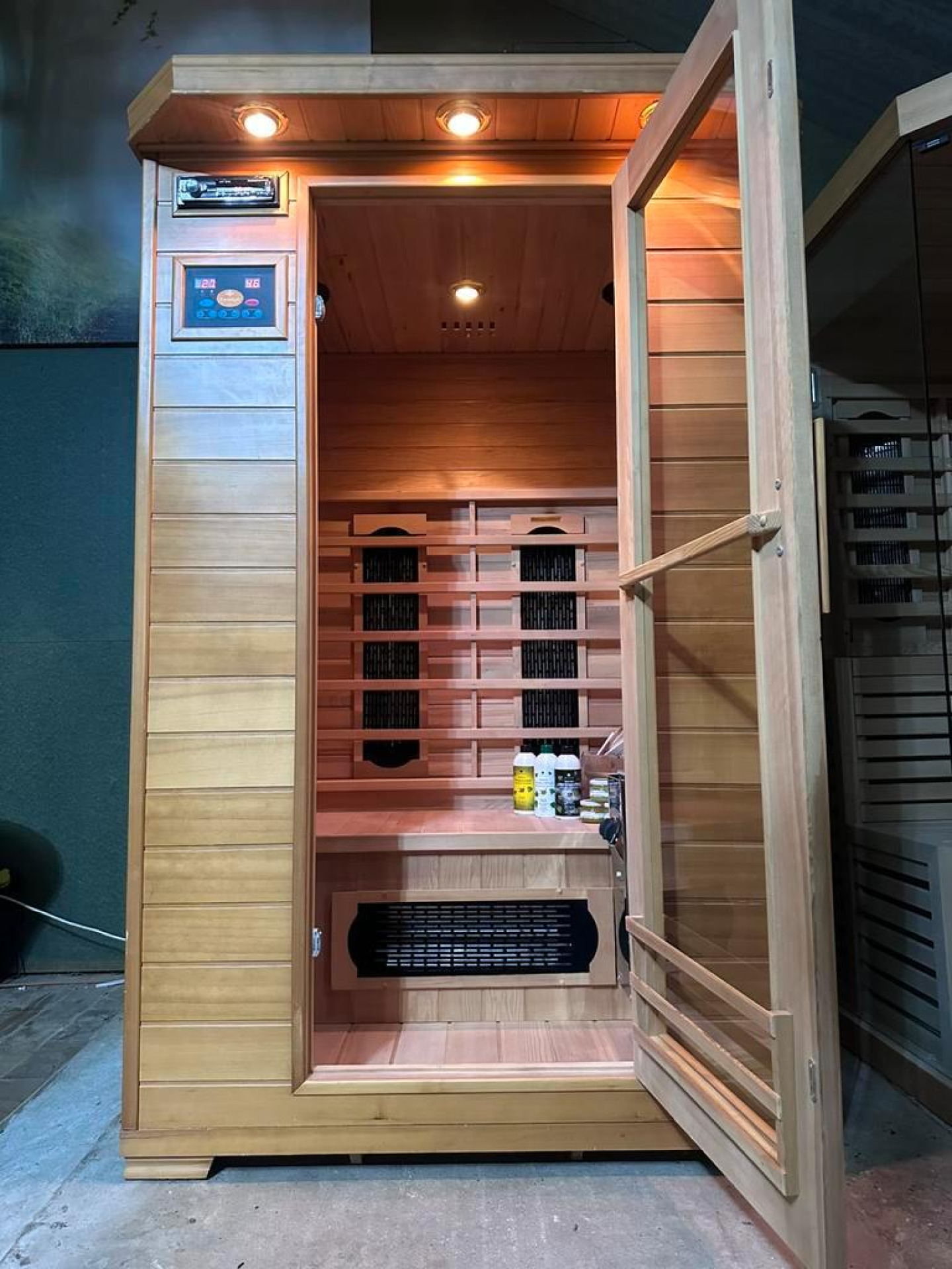 Combi Sauna | Korte Golf | Hemlock | 120x100 | 3.5kW Vega | KJBTM