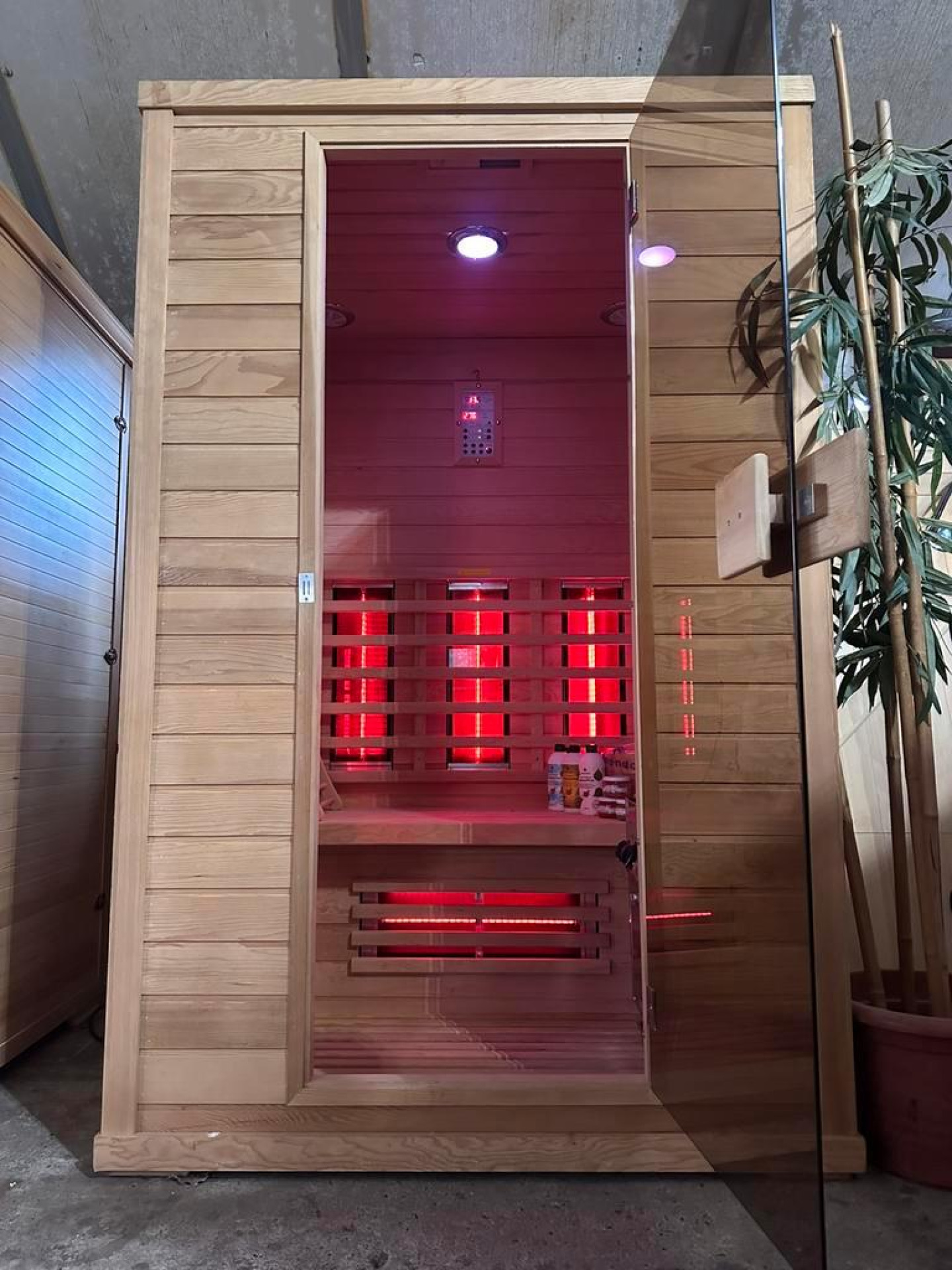 Combi Sauna | Korte Golf | Hemlock | 130x110 | 3.5kW Vega | KIPHW