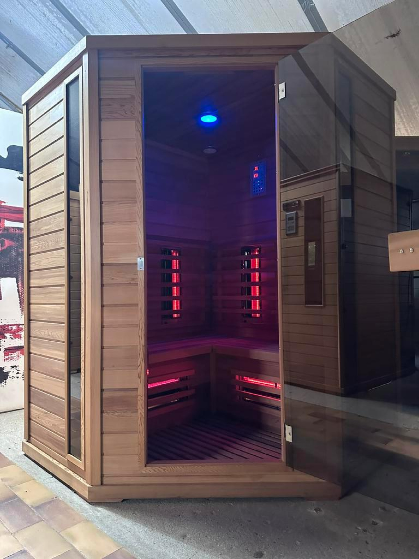 Combi Sauna | Duo Golf | Hemlock | 150x150 | 3kW Vega | 3TGXE