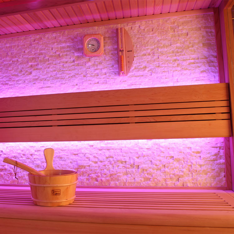 Finse Sauna | Red cedar | 250x250 | 12kW EOS Cubo | R6797 galerijafbeelding 4