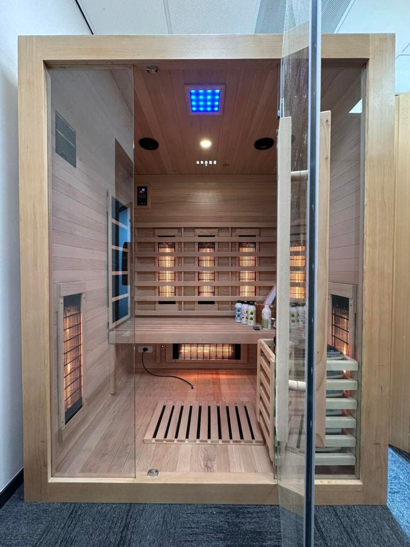 Combi Sauna | Full Spectrum | Hemlock | 150x120 | 3.5kW Vega | Z8EH8