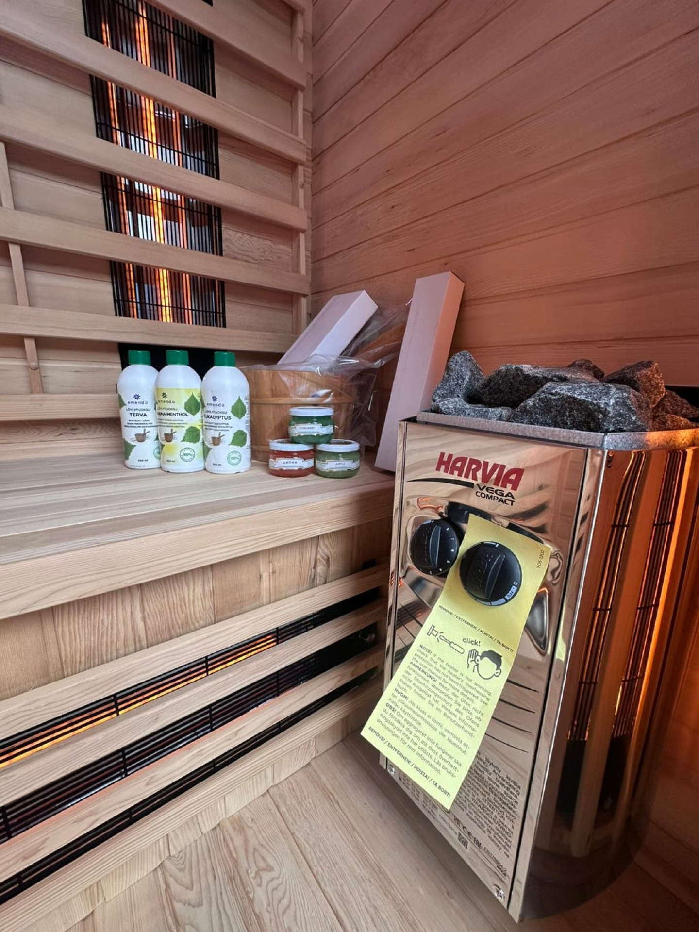 Combi Sauna | Full Spectrum | Hemlock | 120x100 | 3.5kW Vega | PWMHK galerijafbeelding 1