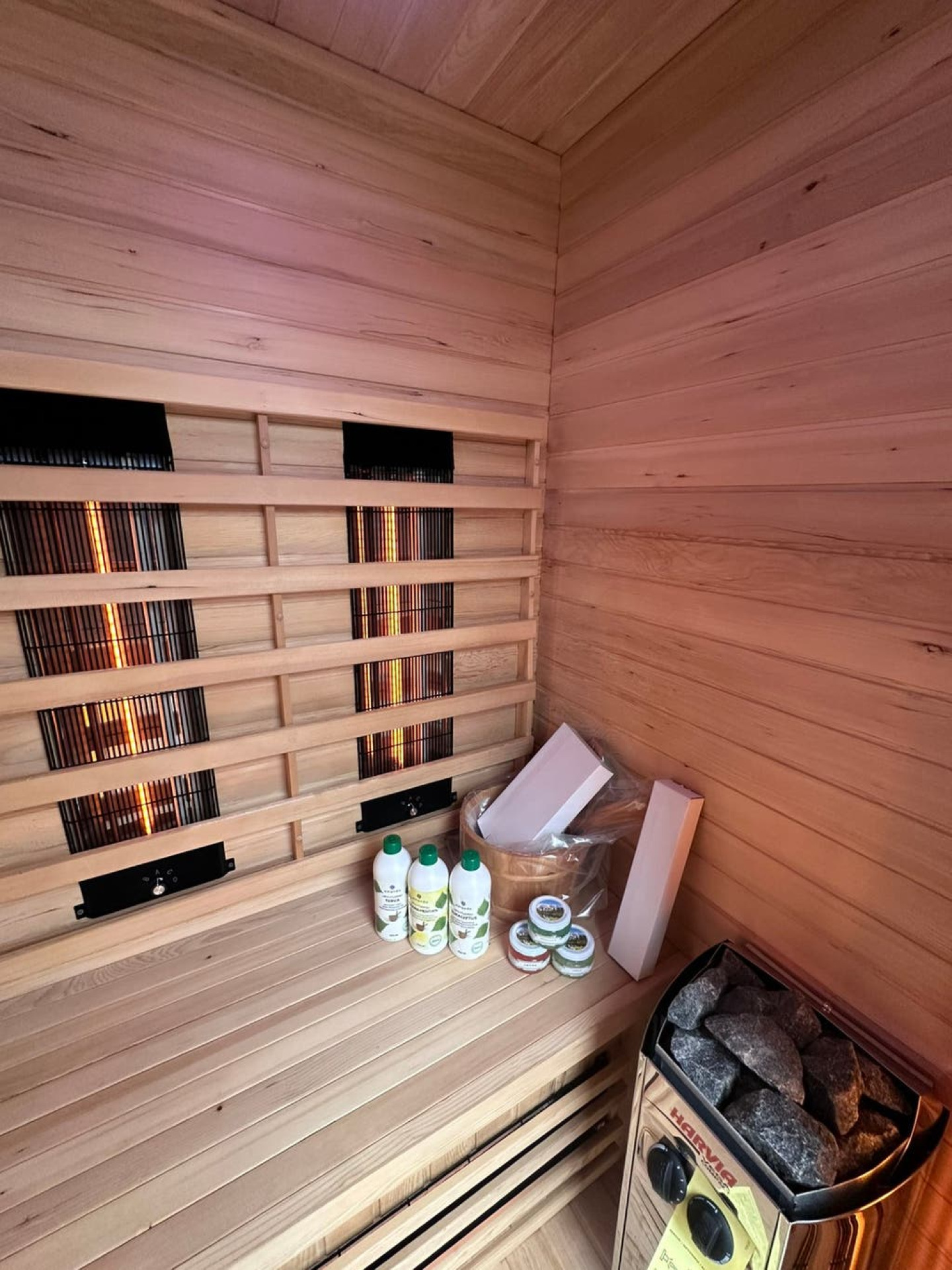 Combi Sauna | Full Spectrum | Hemlock | 120x100 | 3.5kW Vega | PWMHK galerijafbeelding 5