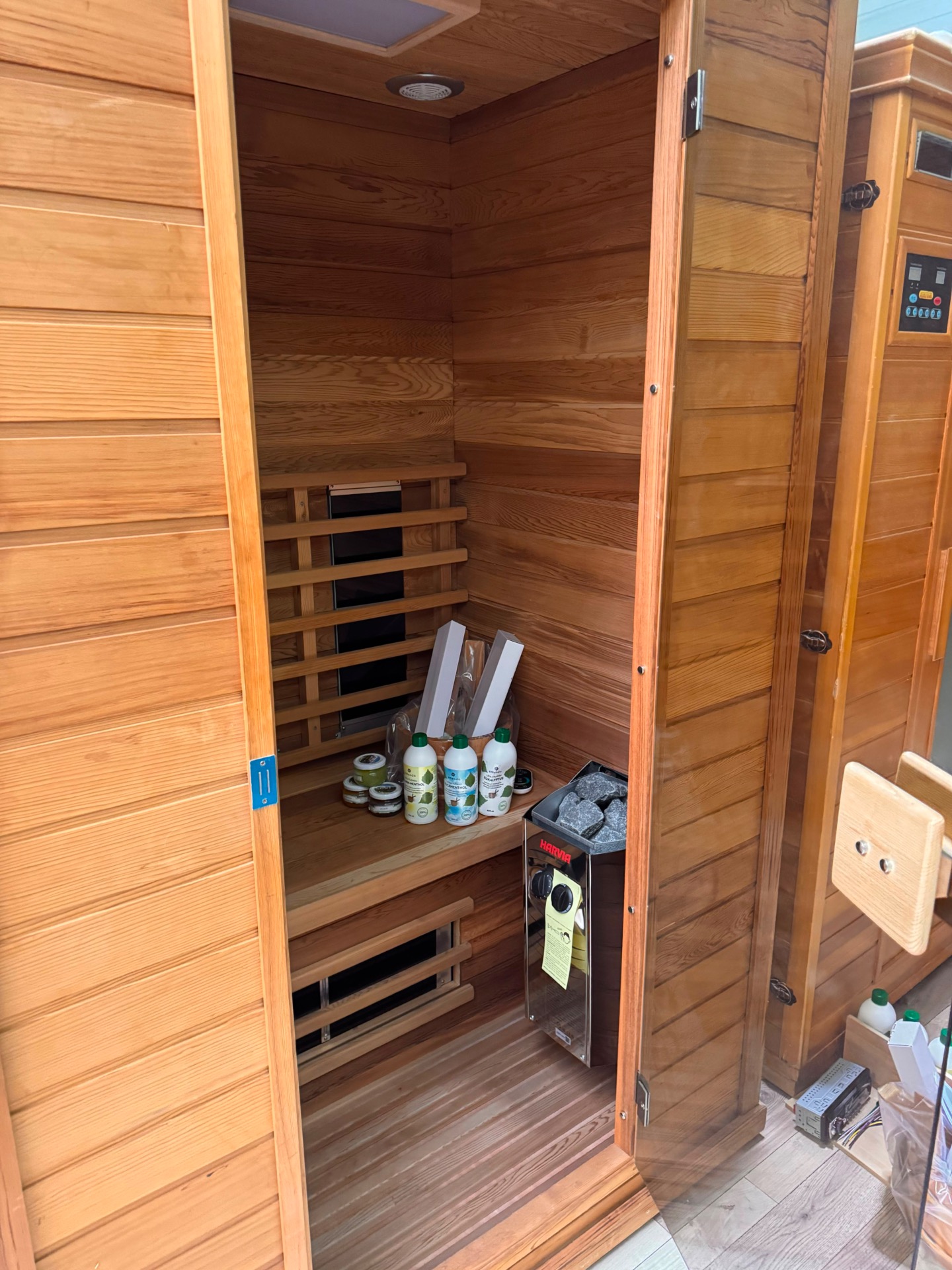 Combi Duo (korte en lange golf) Sauna Hemlock | 130x100 | 3,5kW Vega | E28RU