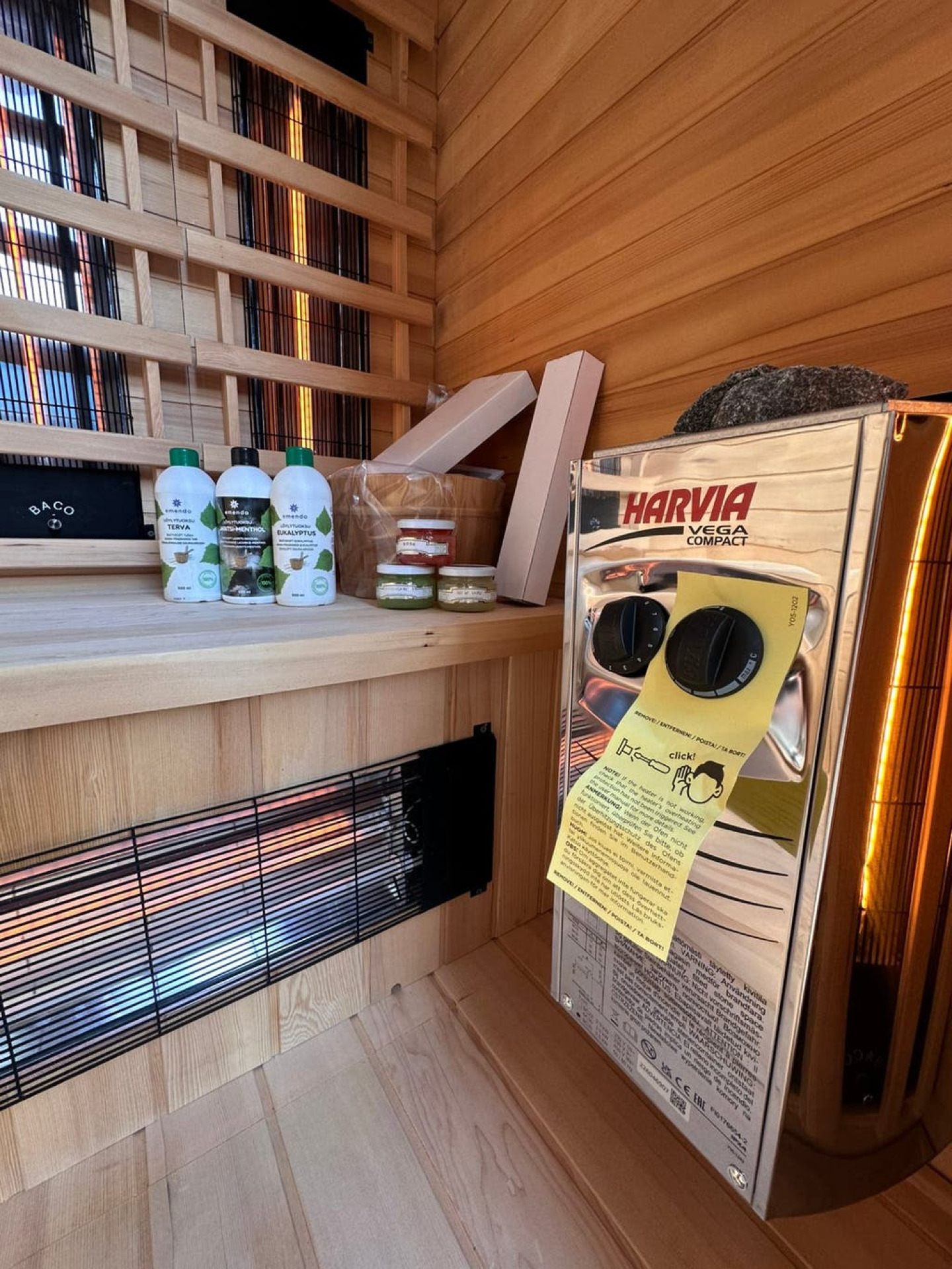Combi Sauna | Triple Golf Stralers | Hemlock | 130x110 | 3,5kW Vega | BA35W galerijafbeelding 8