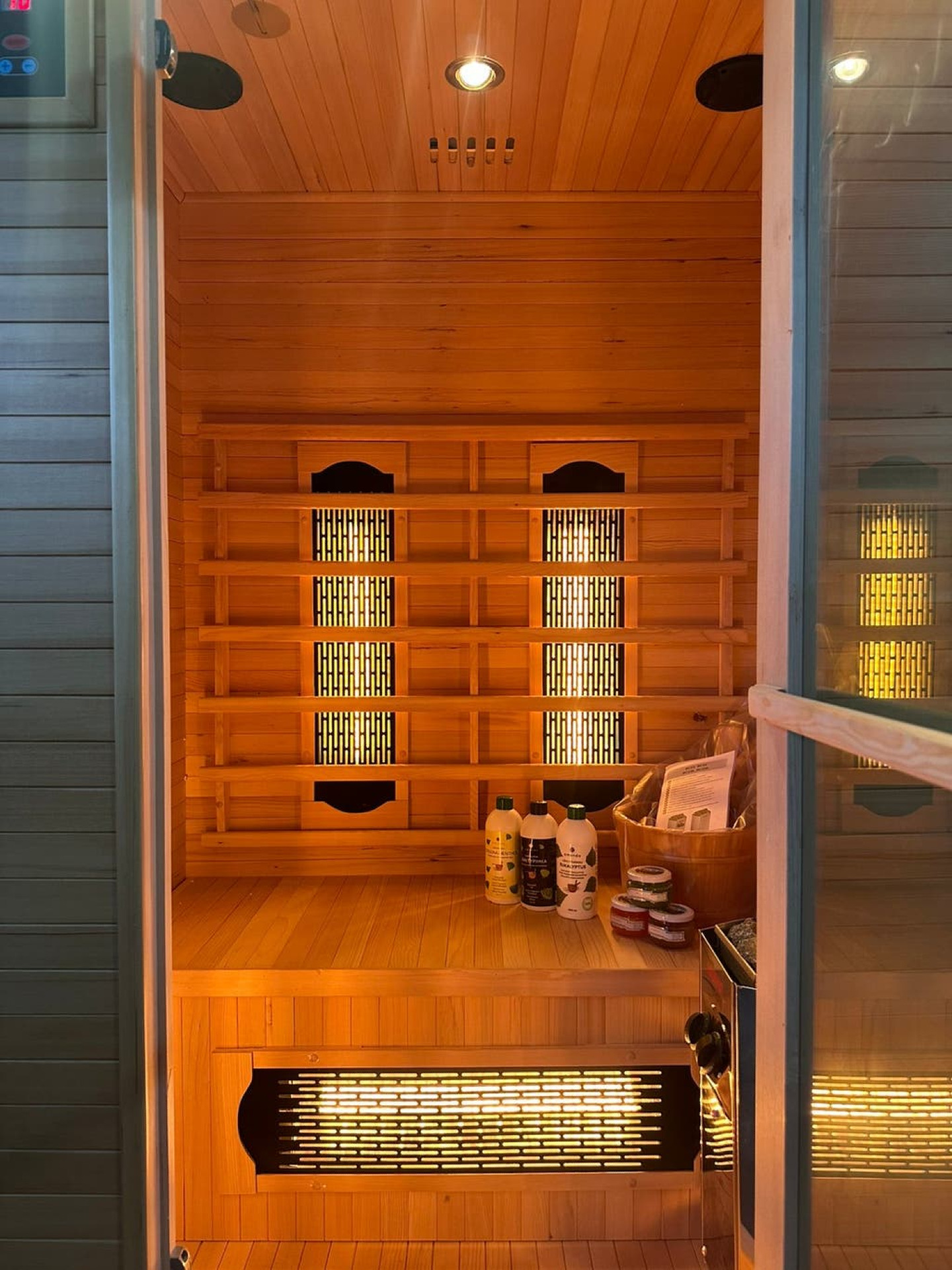 Combi Sauna | Full Spectrum | Hemlock | 120x100 | 3,5kW Vega | RH4MX galerijafbeelding 4