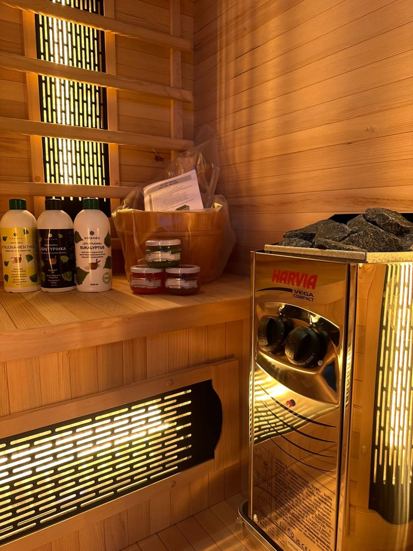 Combi Sauna | Full Spectrum | Hemlock | 120x100 | 3,5kW Vega | RH4MX galerijafbeelding 10