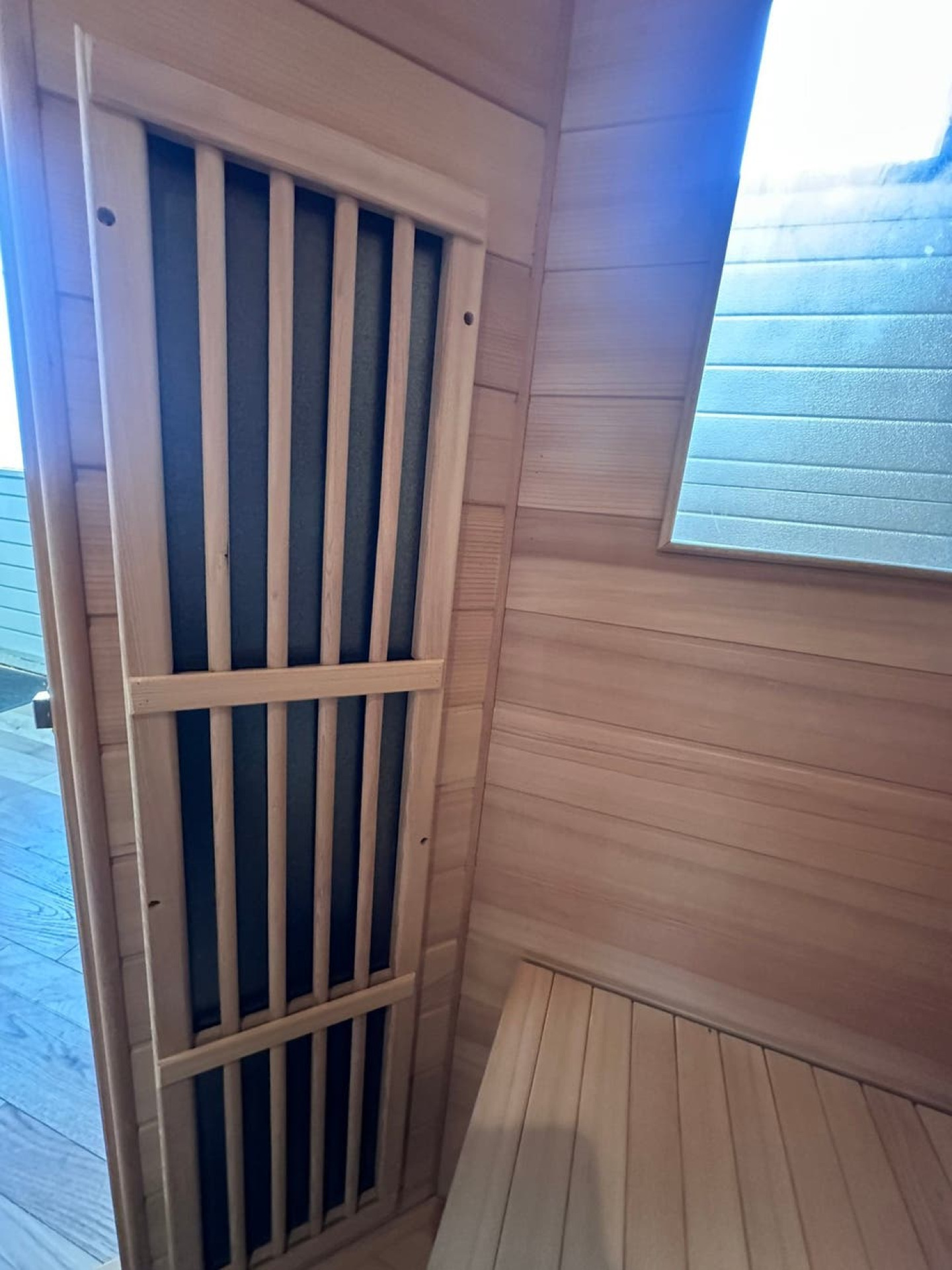 Combi Sauna | Full Spectrum | Hemlock | 150x150 | 3,5kW Vega | JN34Q galerijafbeelding 3