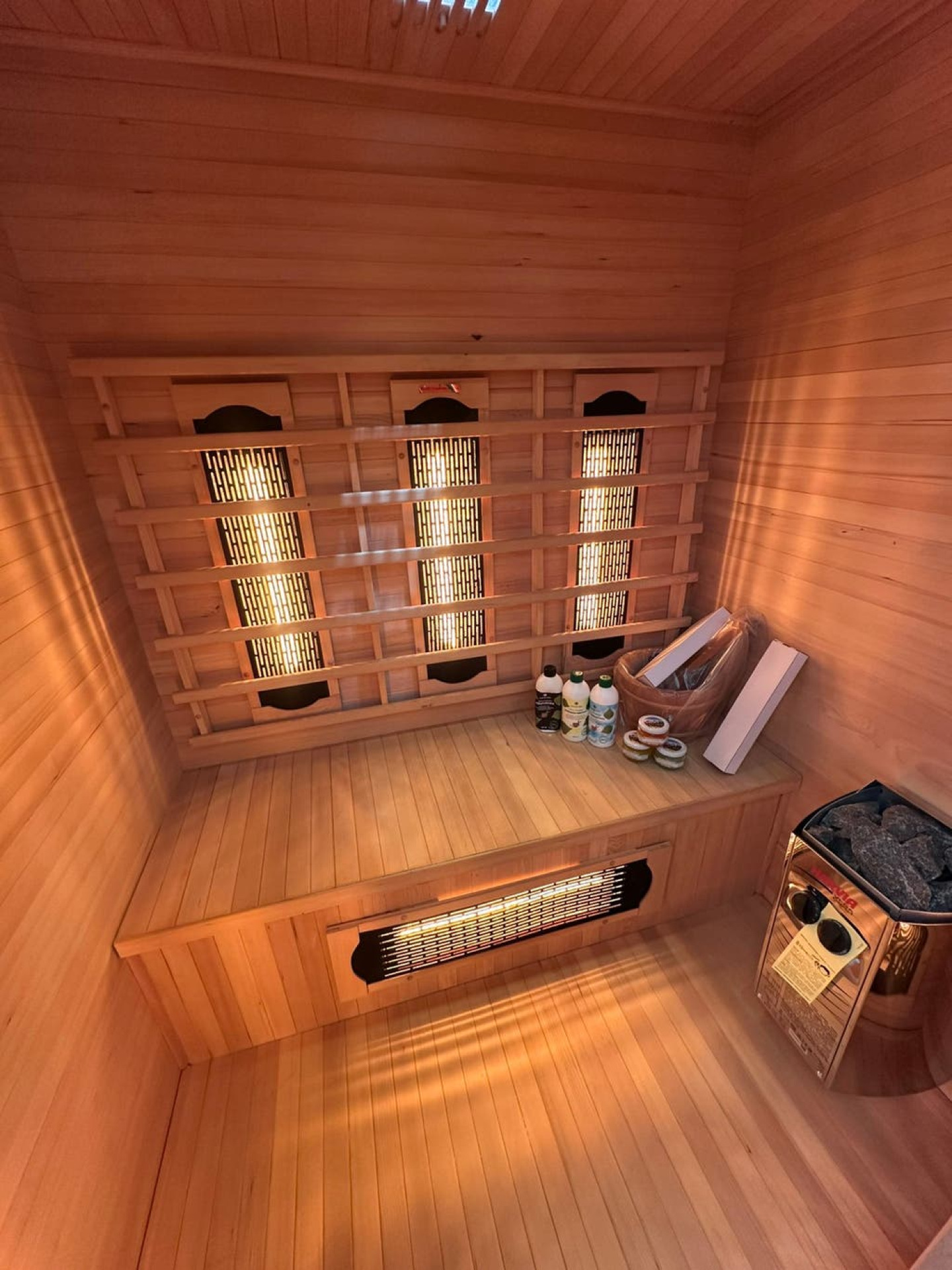 Combi Sauna | Full Spectrum | Hemlock | 150x120 | 3,5kW Vega | LZXVE galerijafbeelding 10
